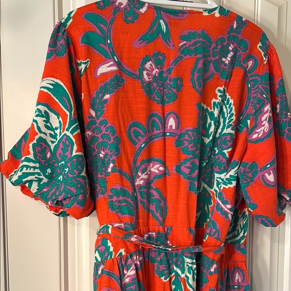 Floral maxi Wrap Dress in Orange and Green - Picture 6 of 8